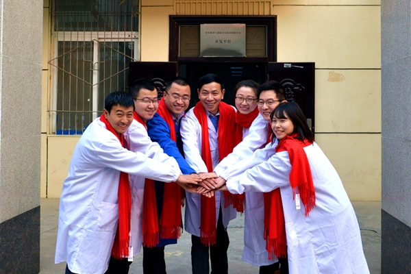 周德勝--全家福 - 副本 - 副本 - 副本.JPG